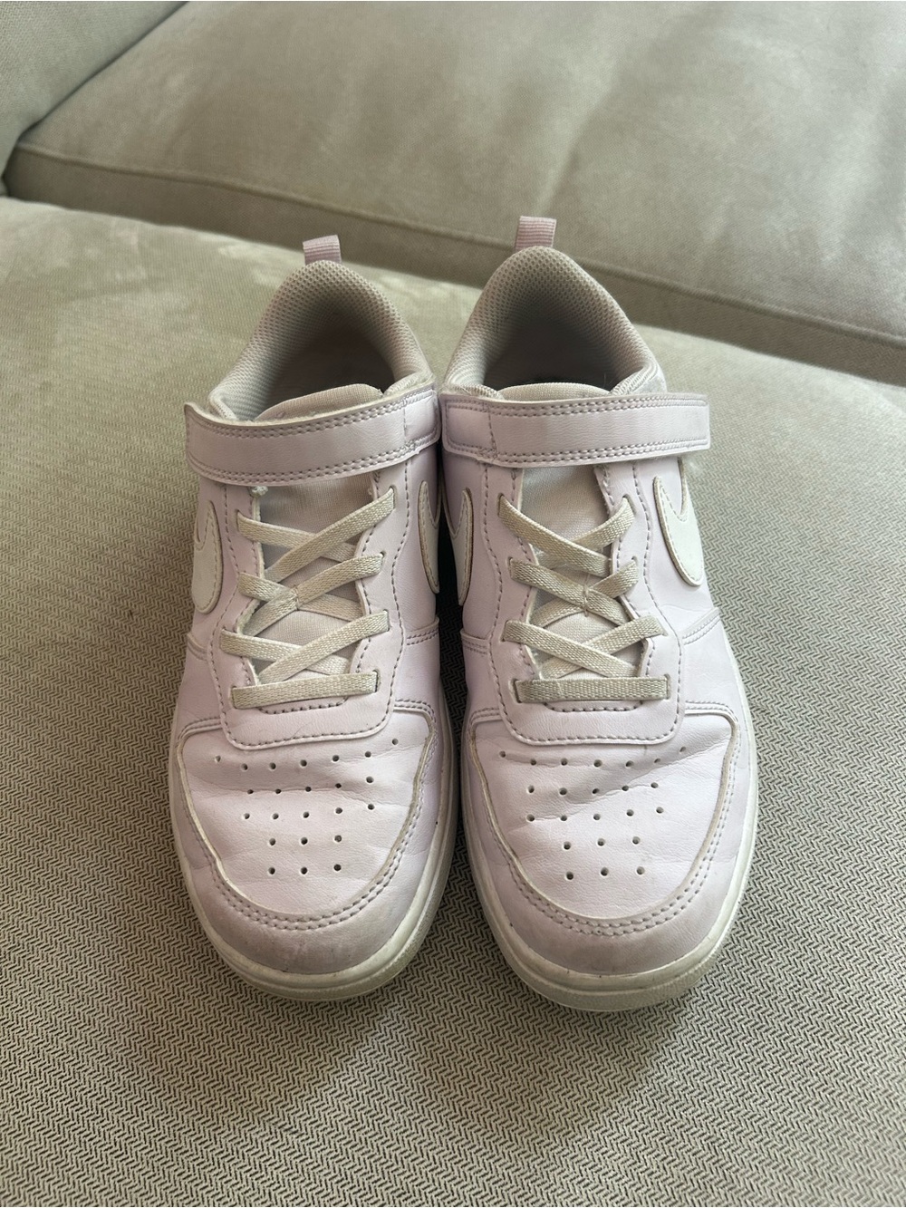 Nike - light purple shoes - gently worn